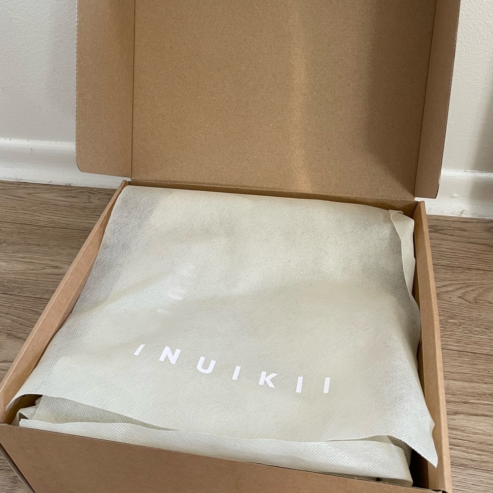 Inuikii Black Gloss Boots - Picture 8 of 8